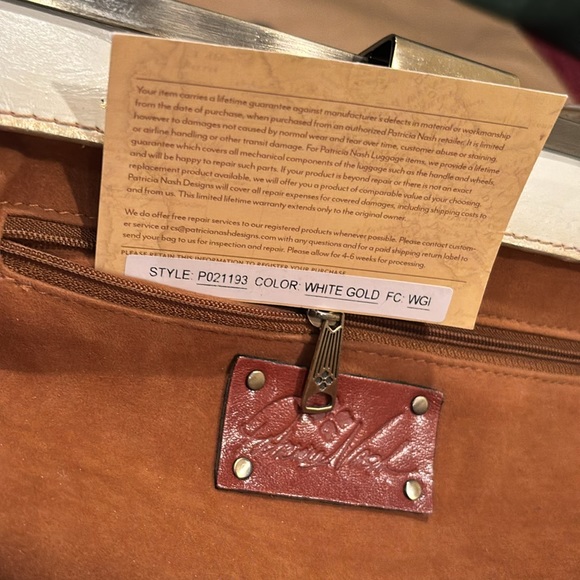 Patricia Nash Leather ladies hand bag. - Picture 6 of 6